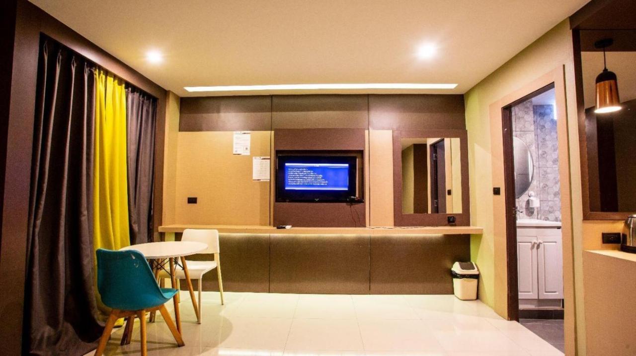 Grande Classic By Goad Avadhess Hospitality 1 Km Walking Street Pattaya Beach Esterno foto