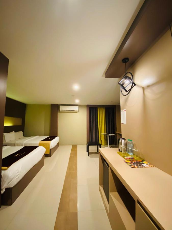 Grande Classic By Goad Avadhess Hospitality 1 Km Walking Street Pattaya Beach Esterno foto