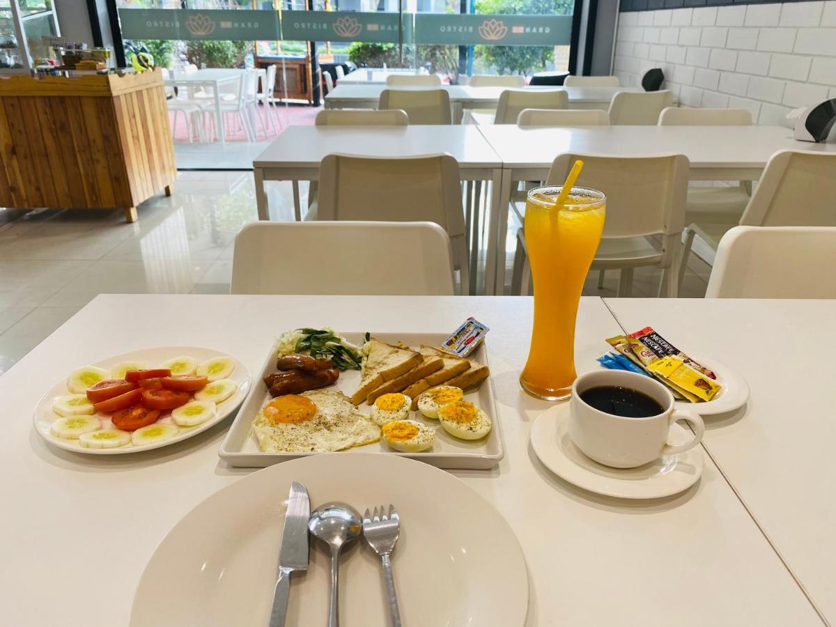 Grande Classic By Goad Avadhess Hospitality 1 Km Walking Street Pattaya Beach Esterno foto